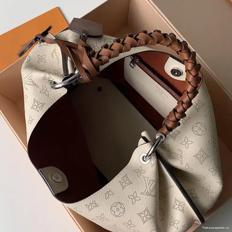 Fashionrepsfam ru Bags 1907BLU0068 LV 0613